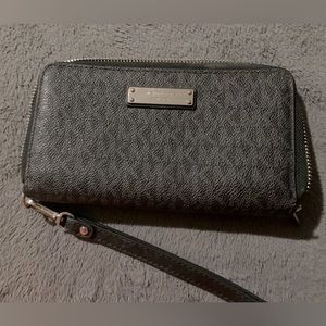 Black and gray Michael Kors Wallet